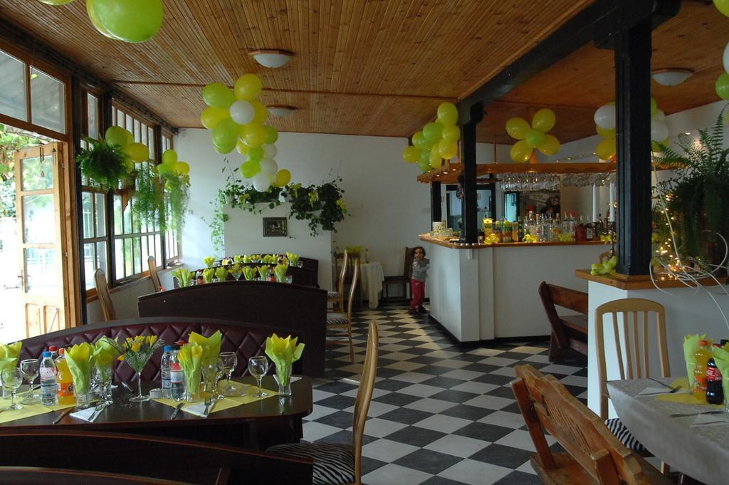 El Dorado Holiday Village クラネヴォ エクステリア 写真